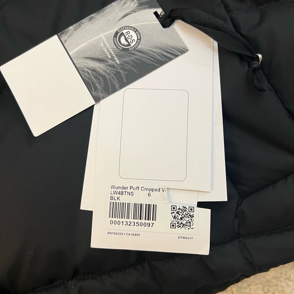 NWT Lululemon Black Wunder Puff Cropped Vest - Picture 4 of 6